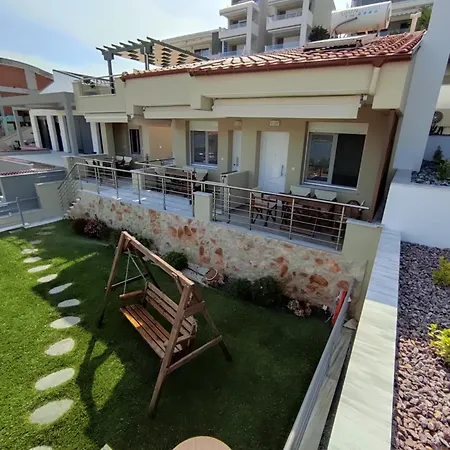 Elia Apartment